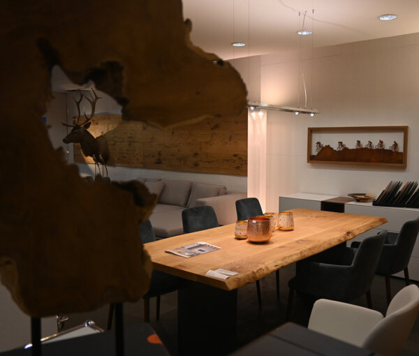 SAGI Dallenwil Interior Massivholz Tischplatten